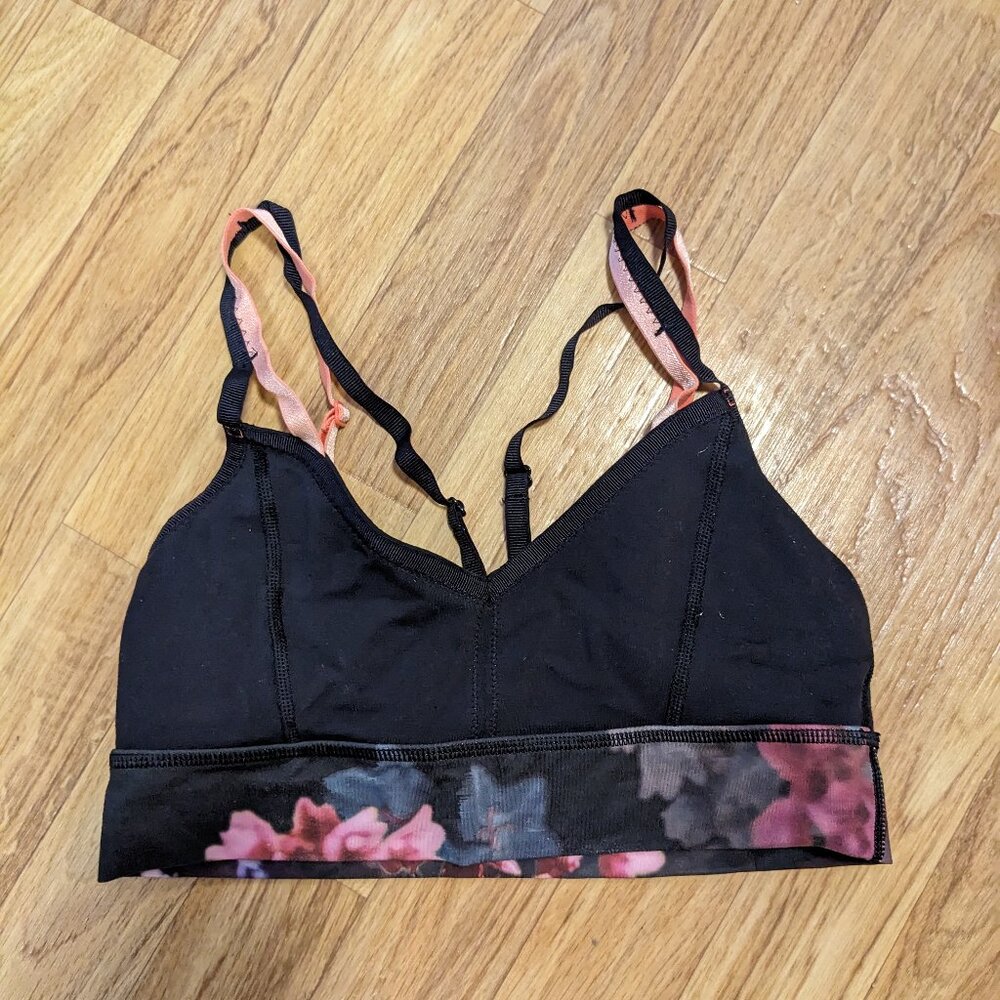 Lululemon Flip Your Dog Sports Bra Spring Has Spring Size 6